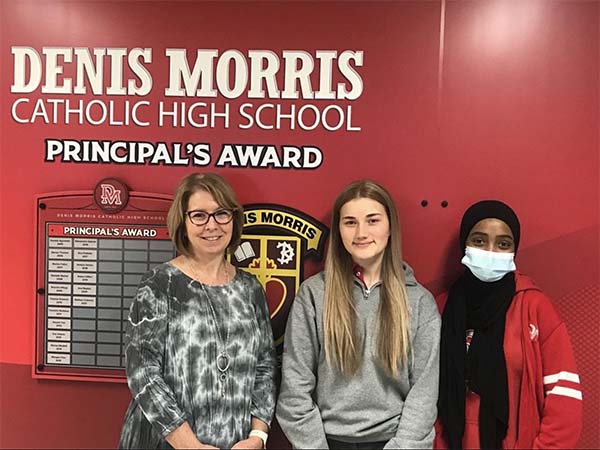 DMCHS principal award winner
